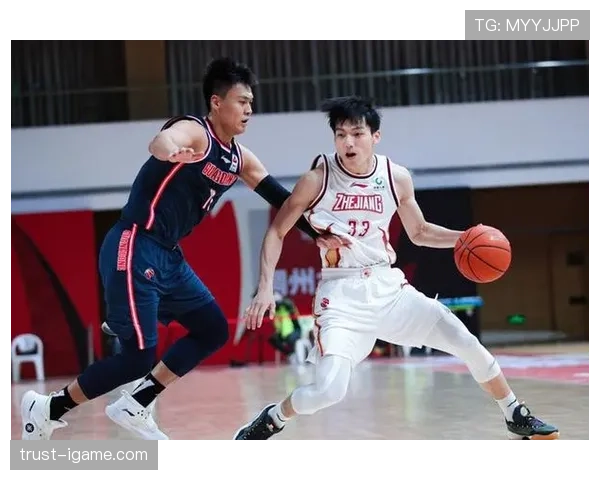 埃斯比赛精彩纷呈，激烈对决引爆全场关注