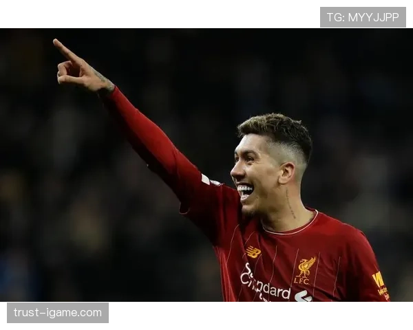 萨拉赫、马内、菲尔米诺三叉戟再度合体，红军锋线组合引发球迷热议