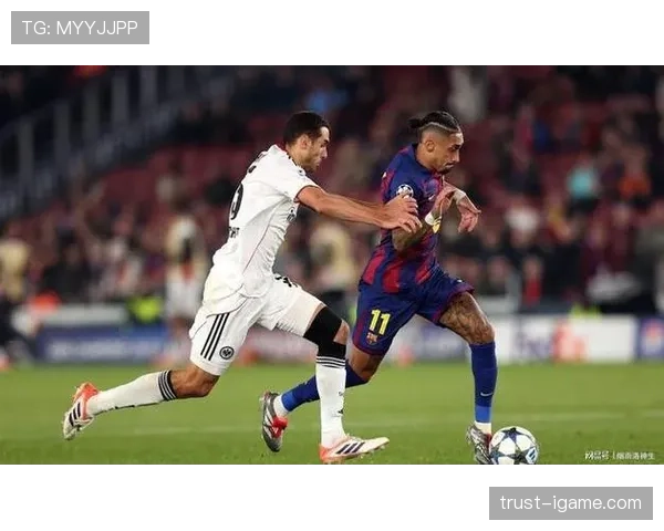 拉菲尼亚伤愈复出状态回暖，球迷期待其强势回归赛场