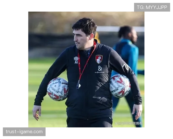 英超樱桃军团状态回暖，剑指新赛季欧洲席位