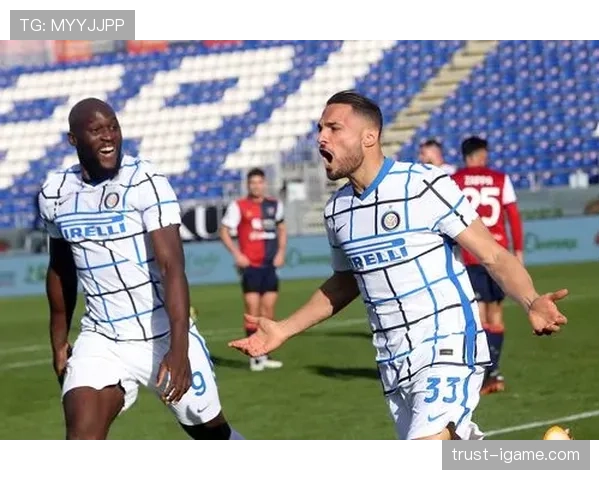 罗德里状态回暖助球队逆转取胜，稳健表现成关键