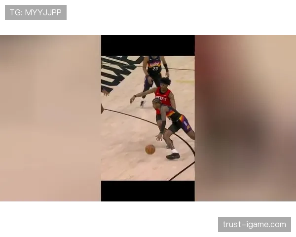 杰伦·格林突破拉开空间效率提升显著，助火箭进攻多点开花