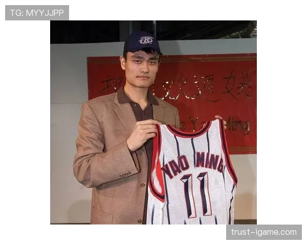 姚明退役后这身材管理也太真实了，当年NBA顶薪真不是白拿的？